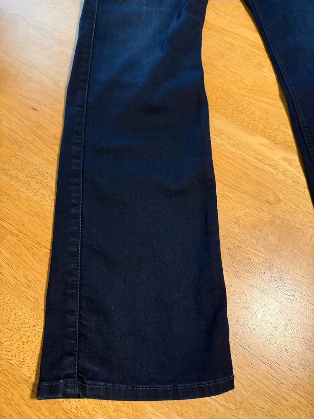 Classic Dark Navy Wide-Leg Jeans — Flare Women's Fit